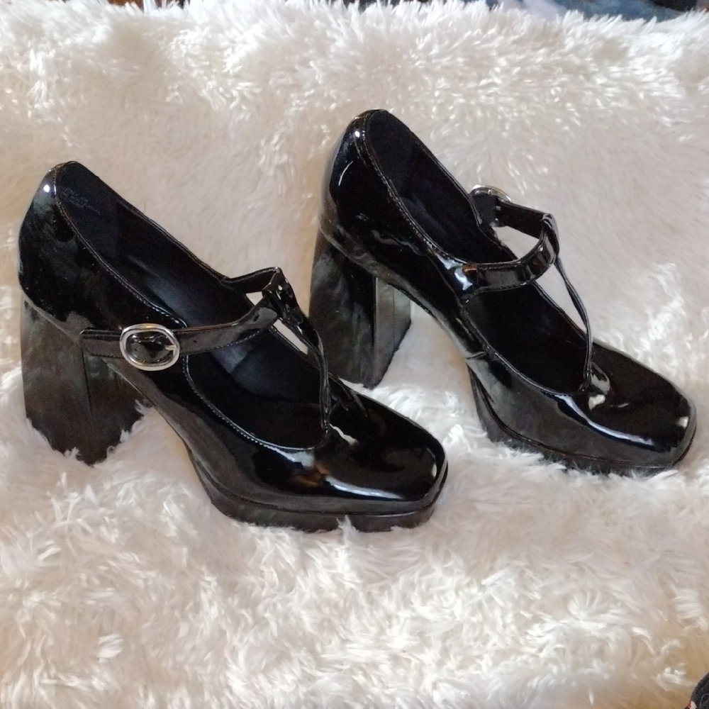 Black Patent Leather Women's Shoes